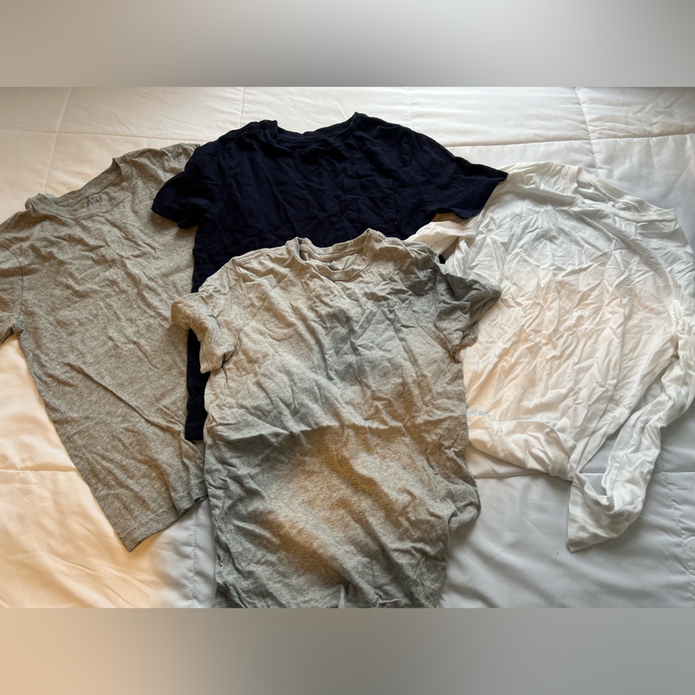 GAP boys cotton short sleeve tee’s 4 in set